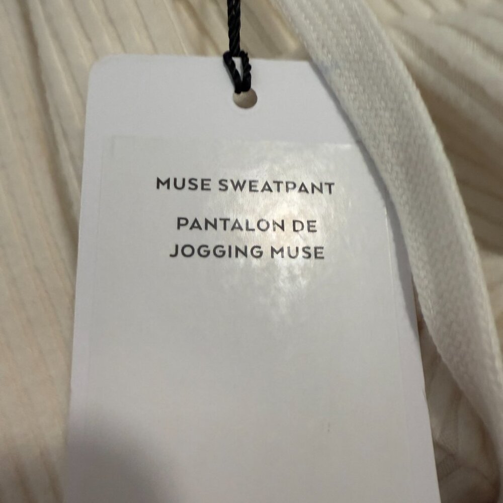 Women Alo Yoga Muse Sweatpant Ivory Relaxed Fit Extra Small Yoga Athleisure - Picture 7 of 10